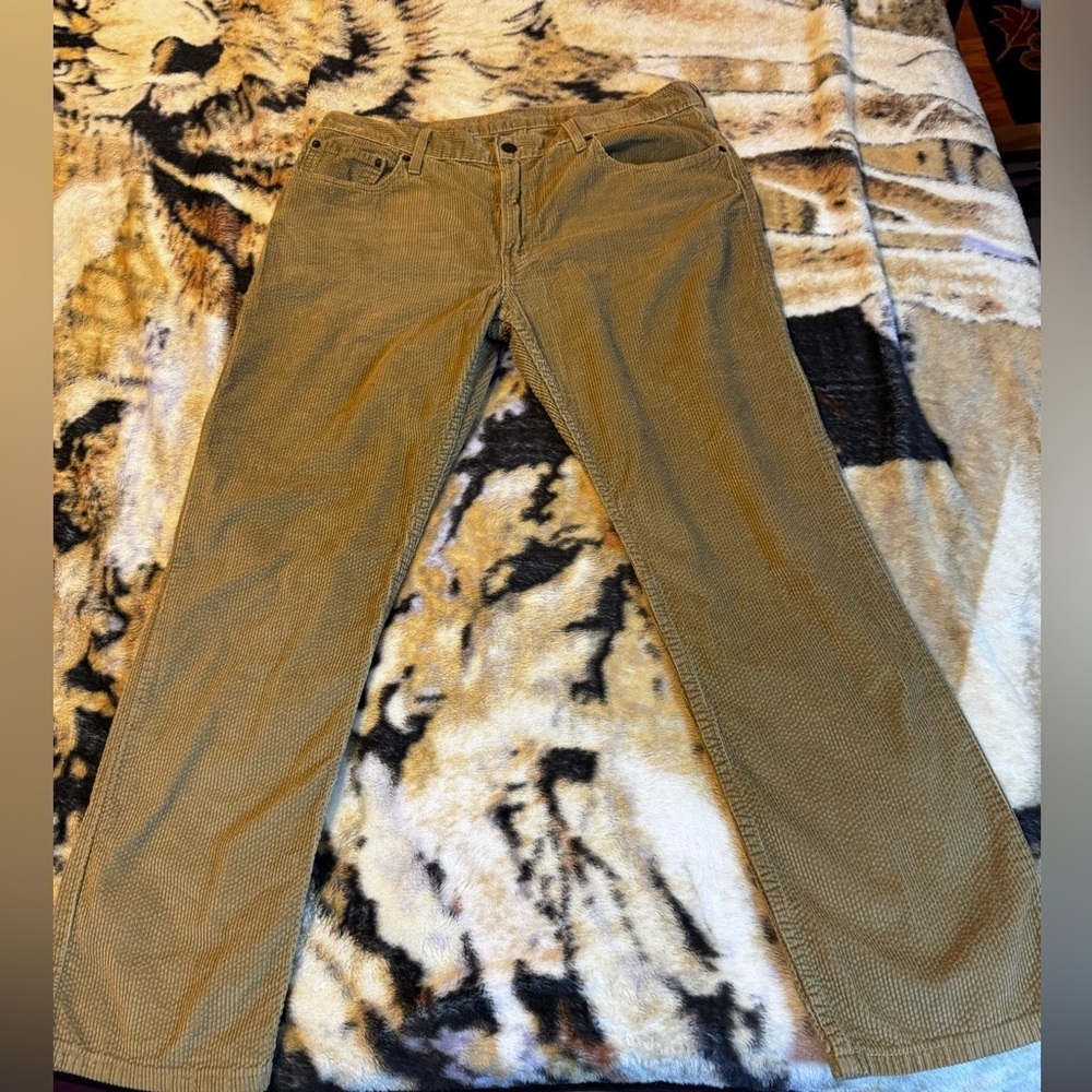 Levi's Jeans Women's 33 X 30 Tan Straight Leg Preppy Corduroy Pants 5 Pockets
